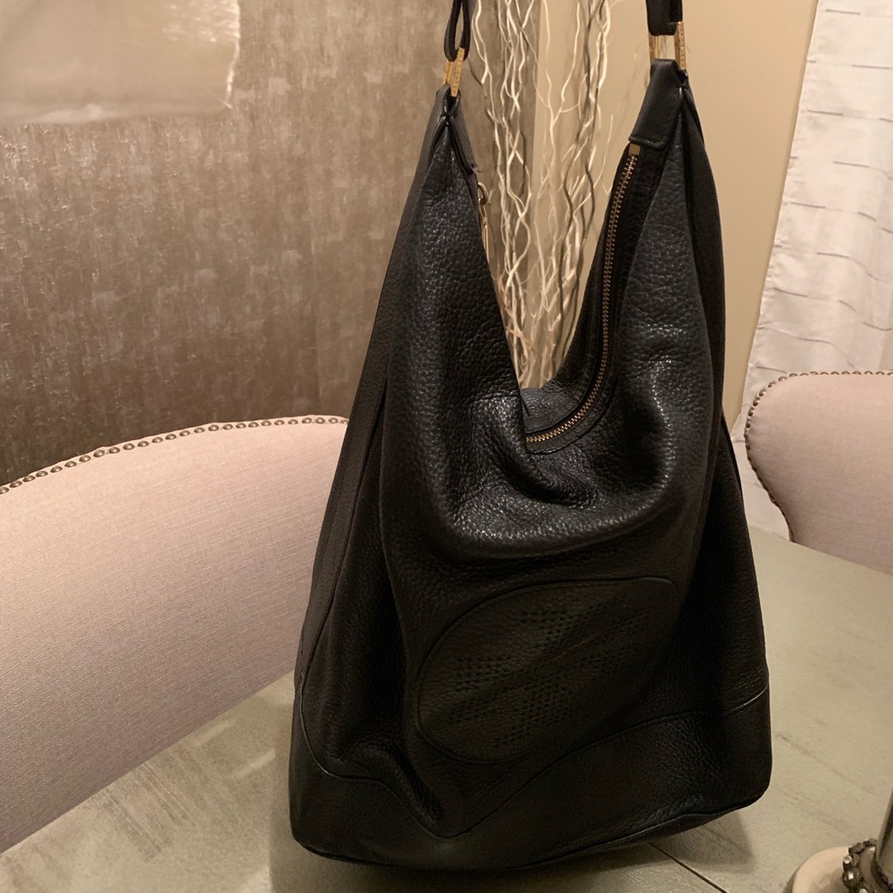 Who doesn’t love a black bag